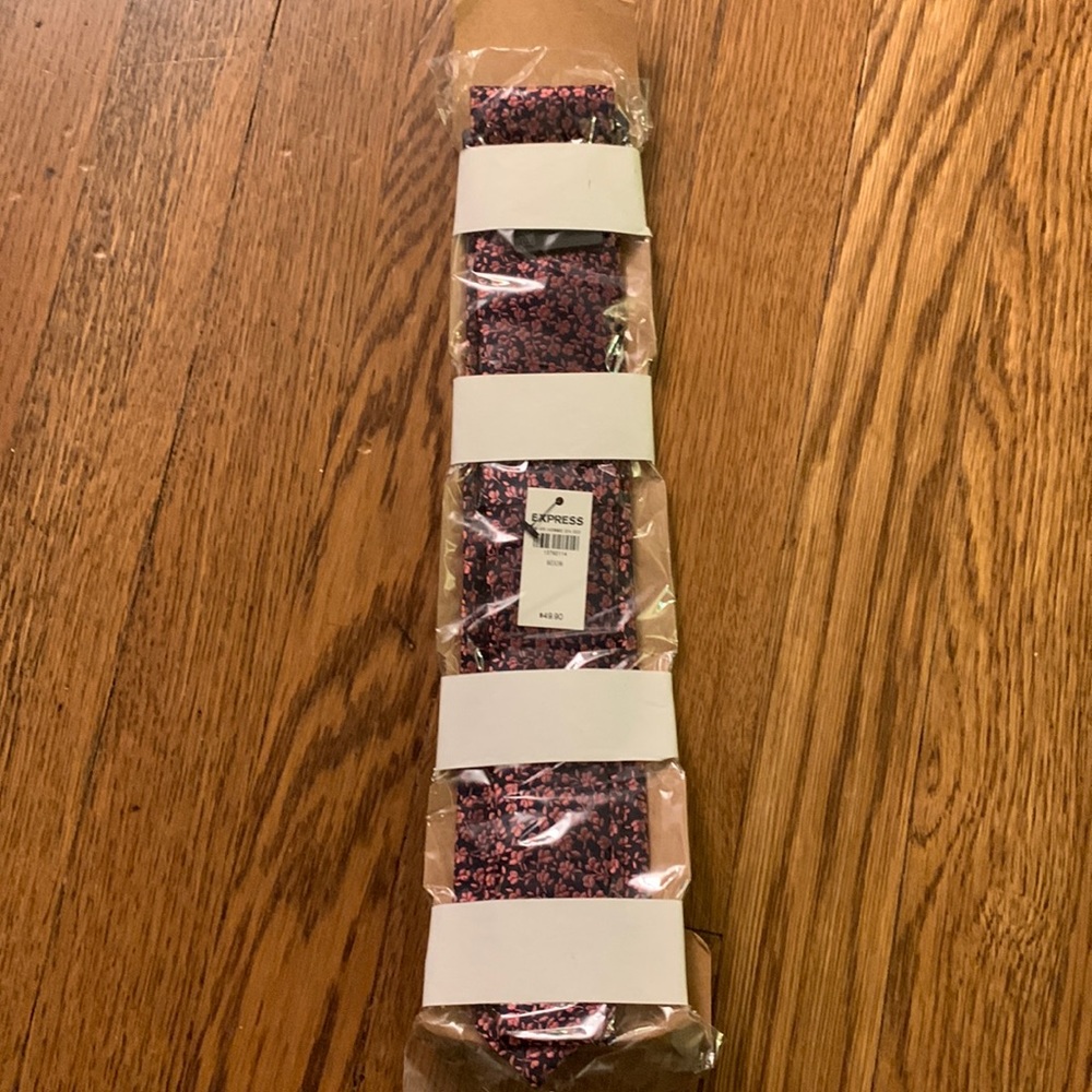 New Express brand Skinny Tie with tags still attached